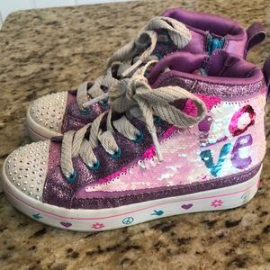 Sketchers girls flip kicks